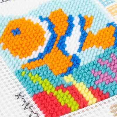 Kit de bordado Pez Payaso-DMC