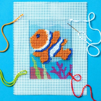 Kit de bordado Pez Payaso-DMC