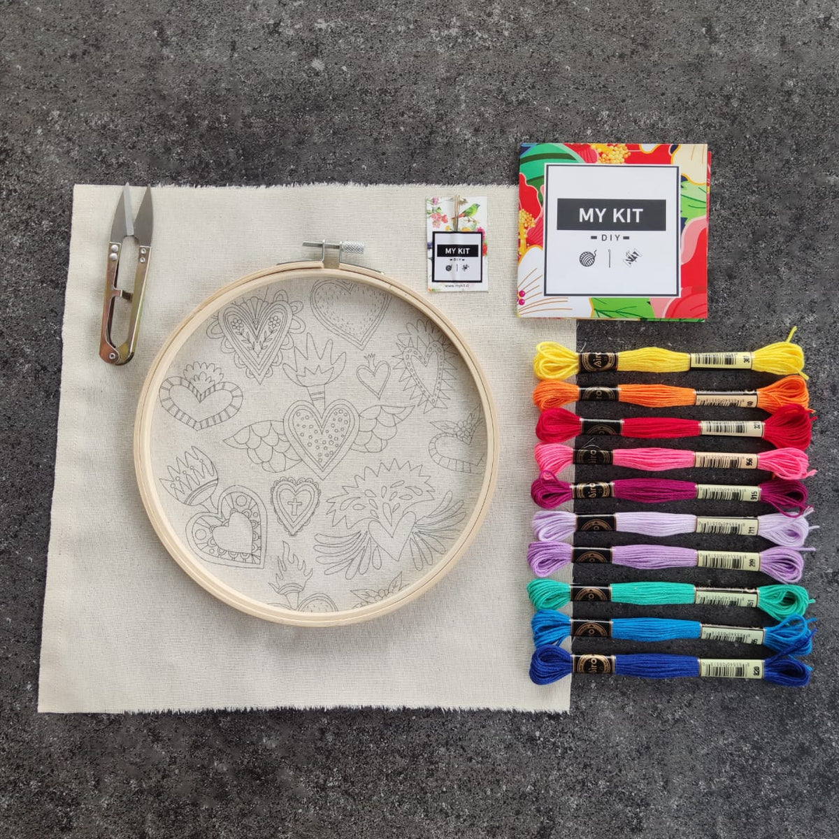 Kit de bordado Amada (MY KIT)