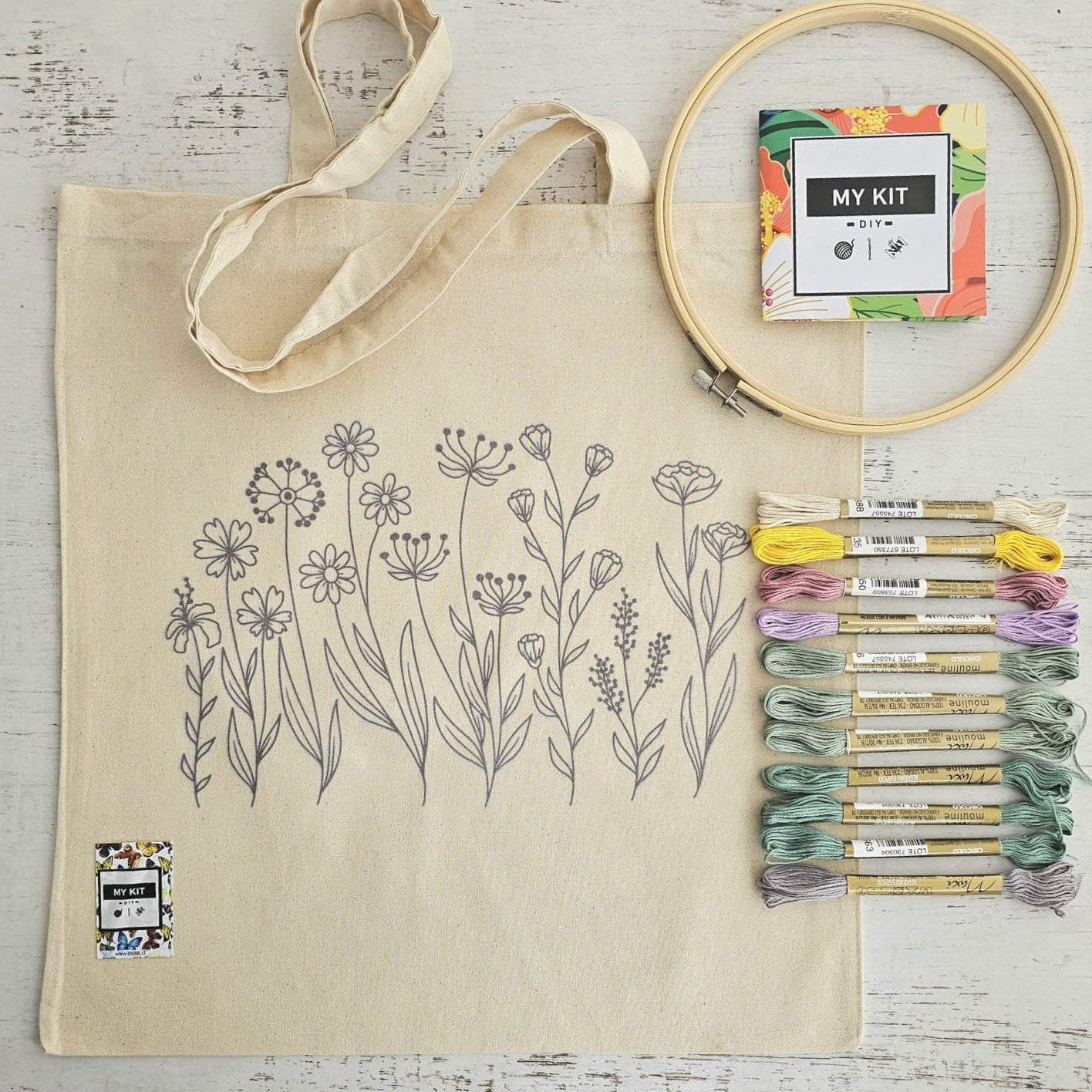 Kit de bordado Magnolia (MY KIT)